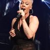 Pink – História, Integrantes, Discografia Completa e Principais Sucessos