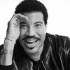 Lionel Richie: 20 Super Sucessos para Ouvir e Reverenciar