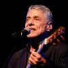 20 Sucessos de Chico Buarque: uma imersão na poesia da MPB
