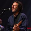 Duca Leindecker: 20 super sucessos e a playlist que revela seu som único