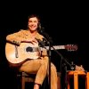 Adriana Calcanhotto em Destaque: 20 Super Sucessos Nesta Playlist Imperdível