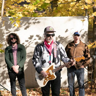 Dinosaur Jr mais tocadas 2026