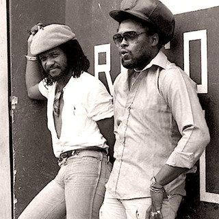 Sly Robbie mais tocadas 2026